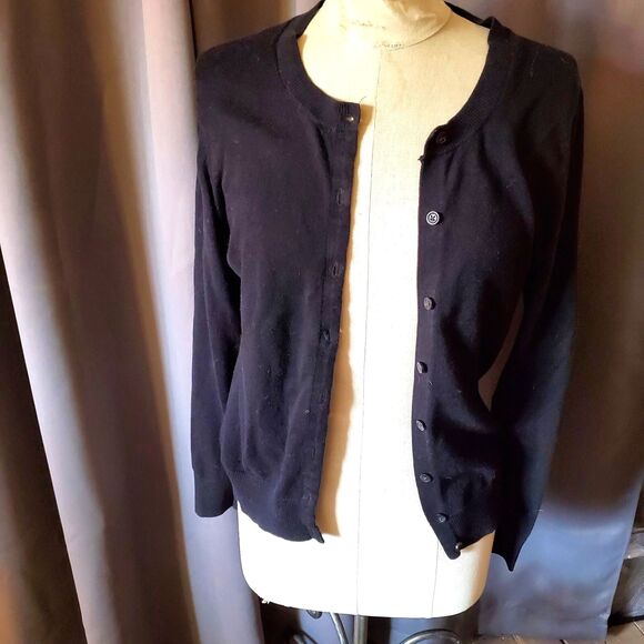 Vtg 90s GAP Cardigan & Edward Black Button Down Shirt, Size M - Picture 2 of 7